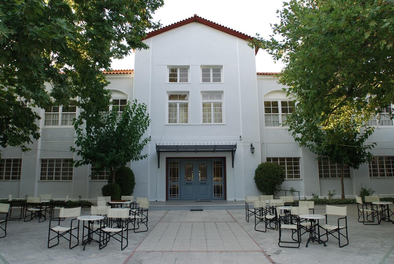 Hotel Oiti Loutra Ipatis Exterior photo